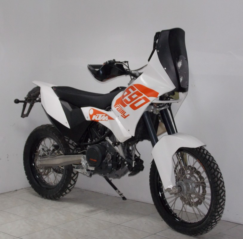 KTM 690 E/R Rally fairing RFR type Adv Bikes