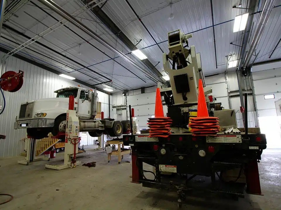 Truck Repair - Advanced Fleet Services • Truck Equipment Specialists in