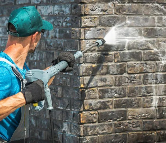Professional Pressure Washing in Palm Harbor, FL A Good