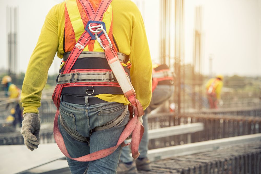 How to Inspect a Fall Arrest System Before Working At Heights