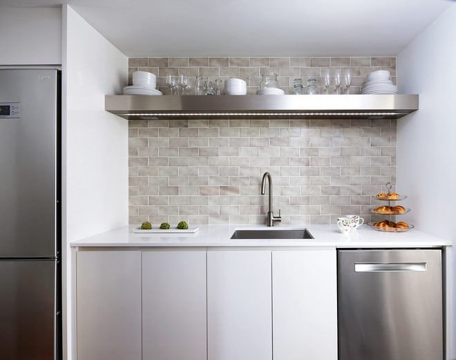Pros and Cons of Upper Kitchen versus Open Shelves
