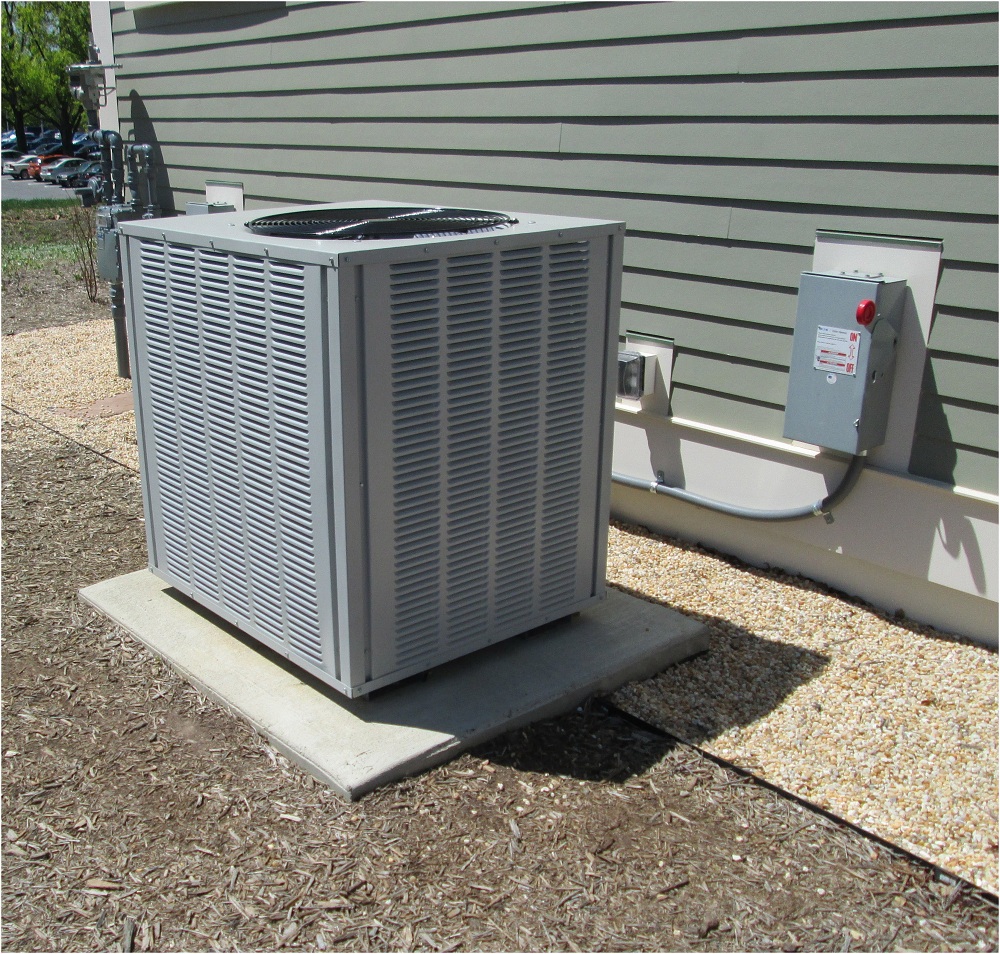 A Comprehensive Guide on Centralized Vs. Decentralized Air Conditioning