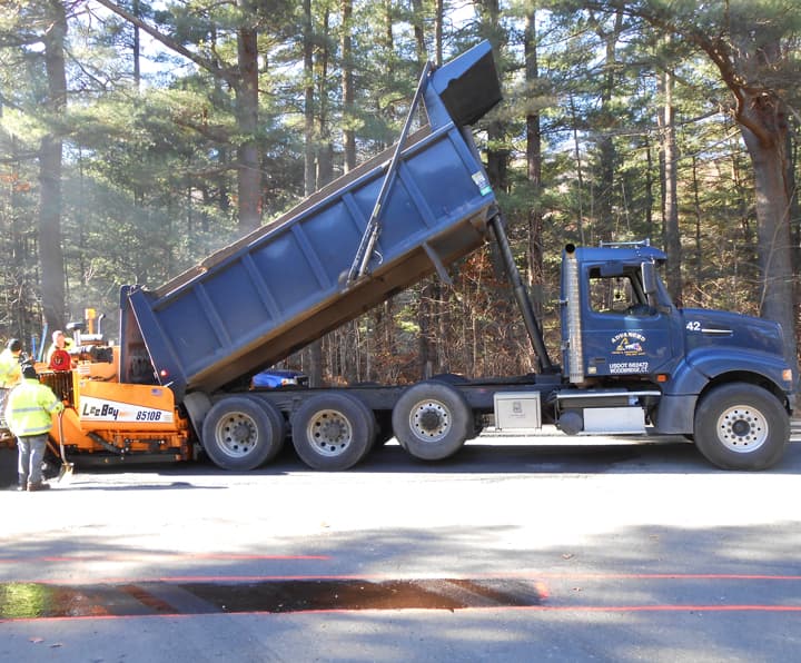 About Advanced Paving & Excavating