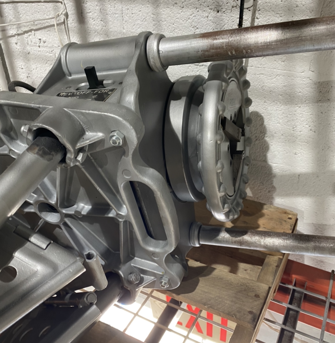 Ridgid 300 Pipe Threader with Tripod legs Advanced Tool & Equipment