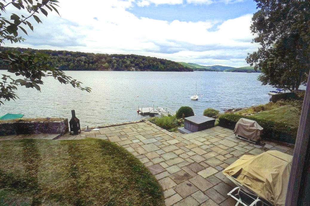 Brookfield Candlewood lake Advanced Waterfront