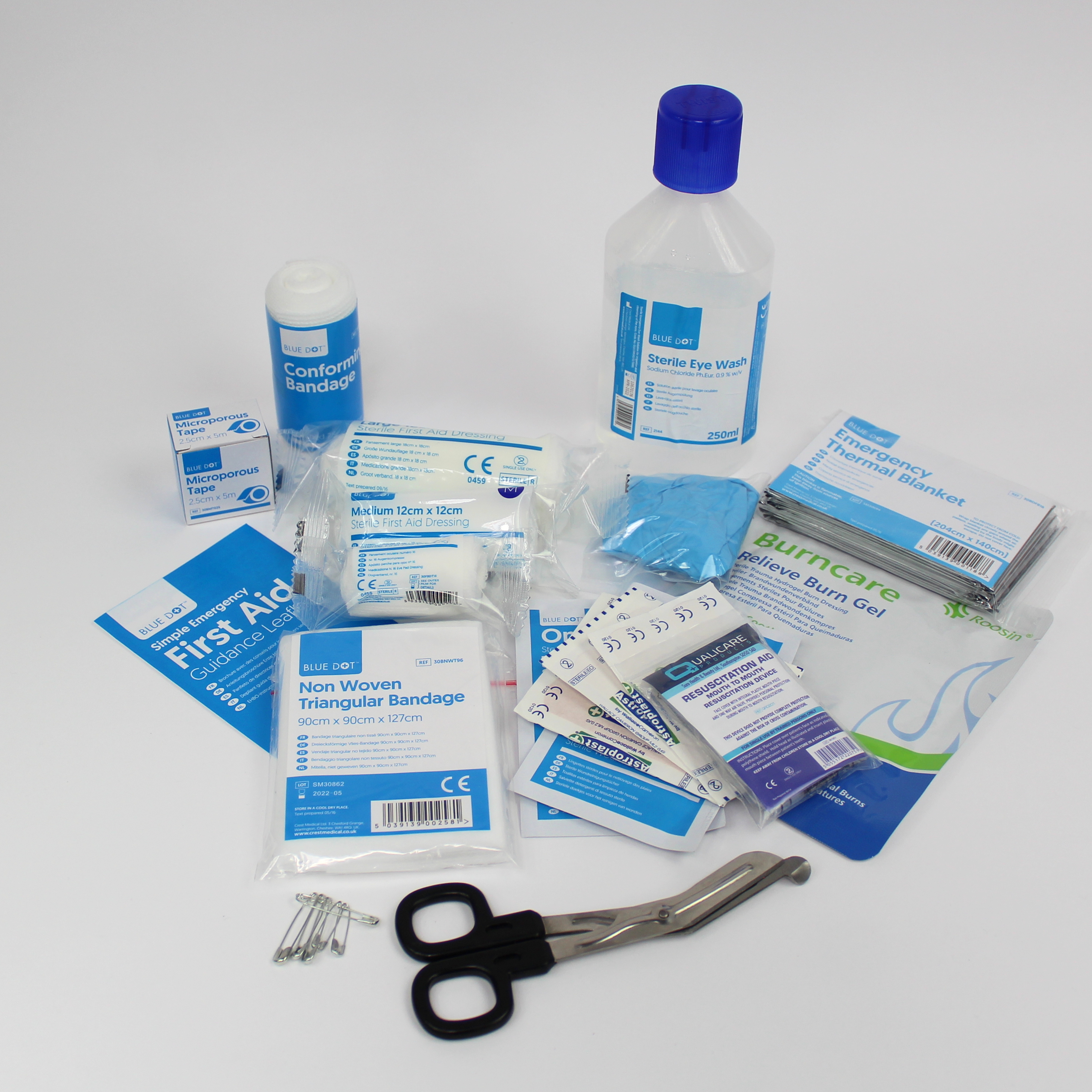 BS85991 Travel First Aid Green Box Advantage First Aid