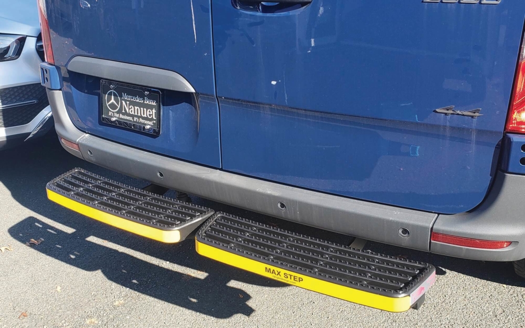 Van Running Boards/Rear Steps Advantage Outfitters