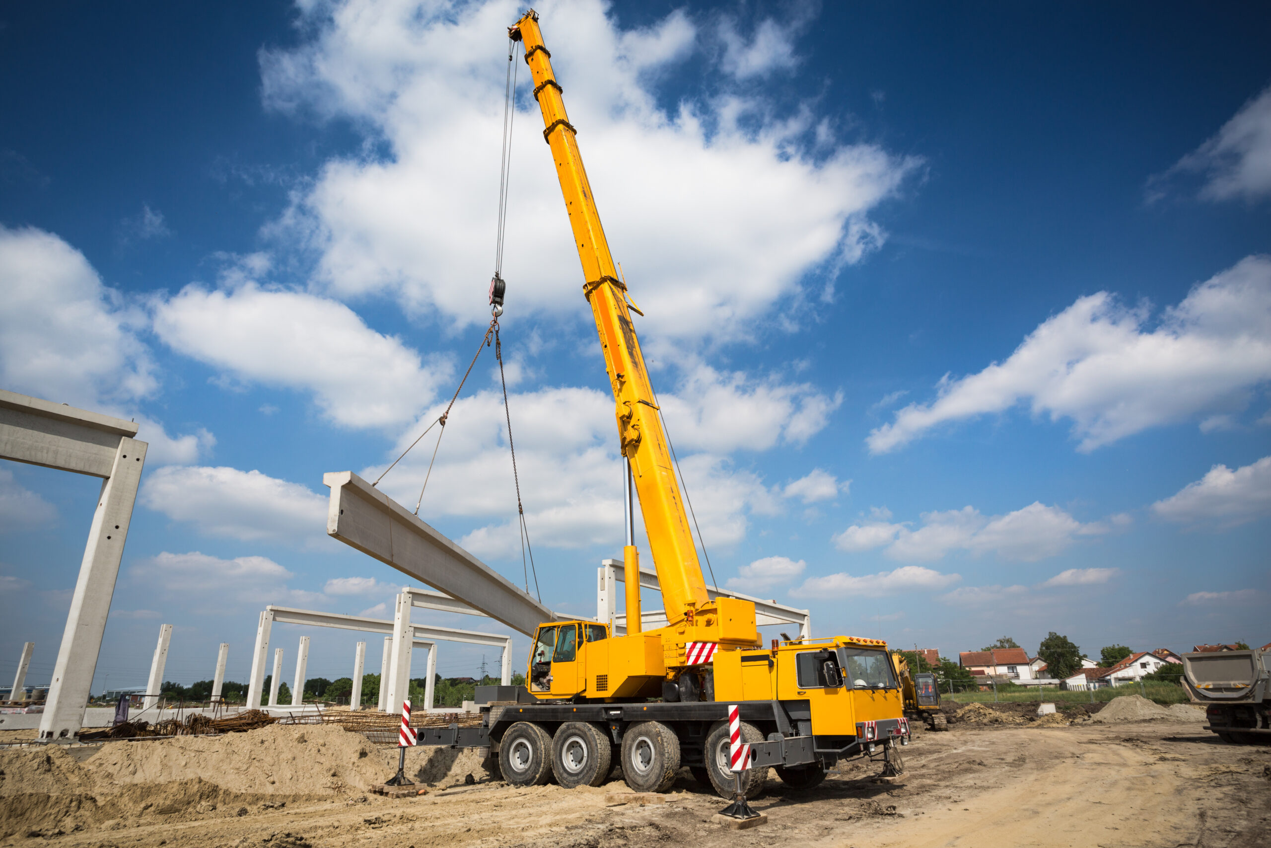 Choosing the Right Crane Size for Your Project in Racine, WI Crane