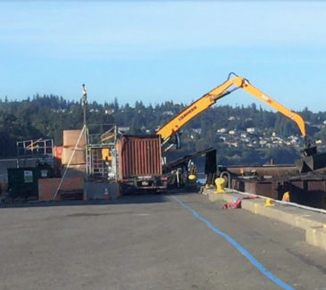 Greys Harbor Dredge - Removing Spoils