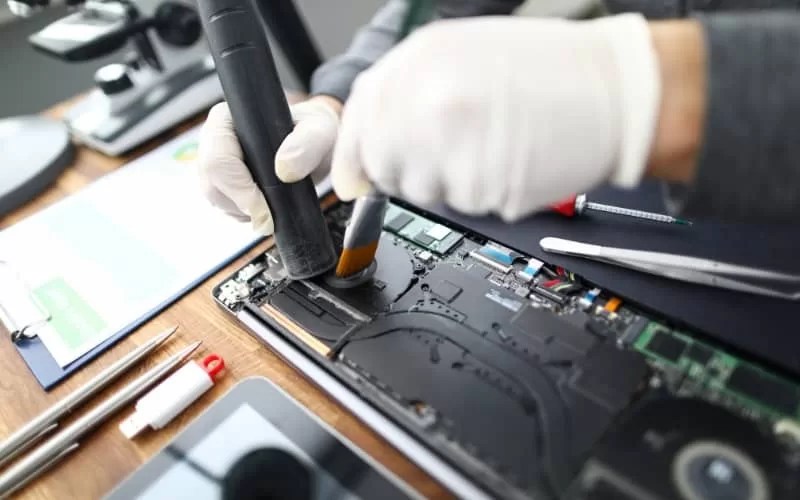 Why is it important to clean your pc/laptop often? AEM Business Solutions