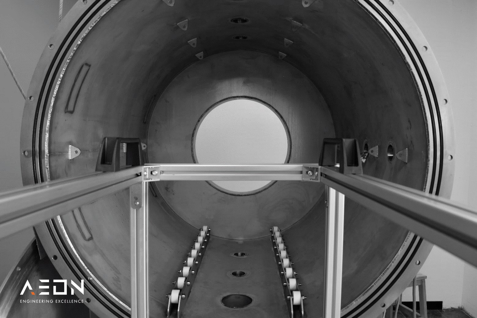 How does a Thermal Vacuum Chamber Work?