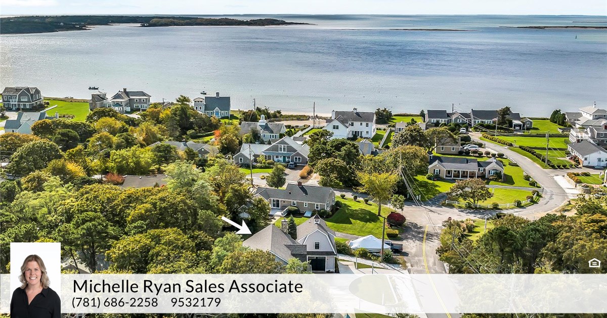 136 Wimbledon Dr, West Yarmouth, MA 02673