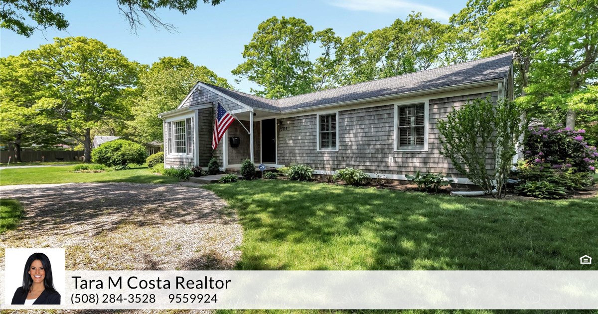 1309 Shootflying Hill Rd, Centerville, MA 02632