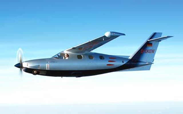 Extra EA 500 - Price, Specs, Photo Gallery, History - Aero Corner