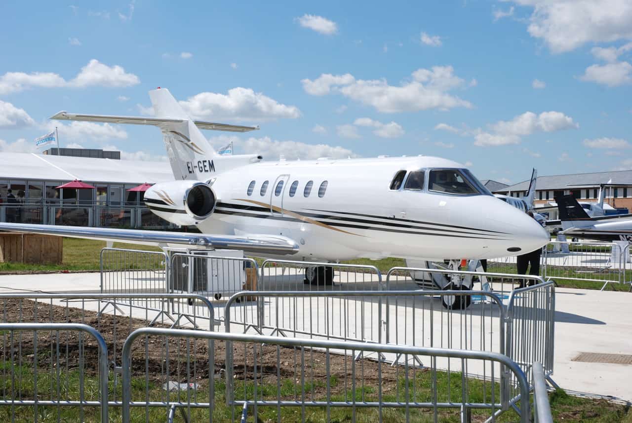 Hawker 850XP Price, Specs, Photo Gallery, History Aero Corner