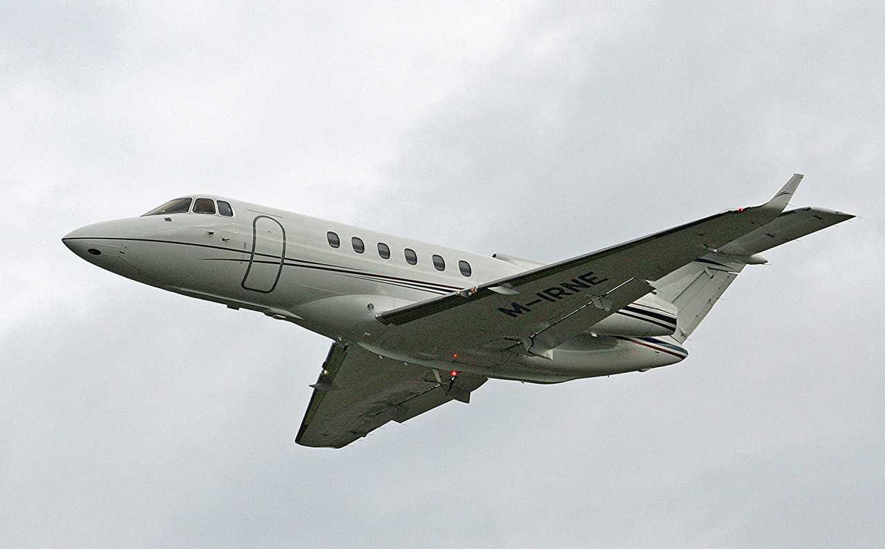 Hawker 850XP Price, Specs, Photo Gallery, History Aero Corner