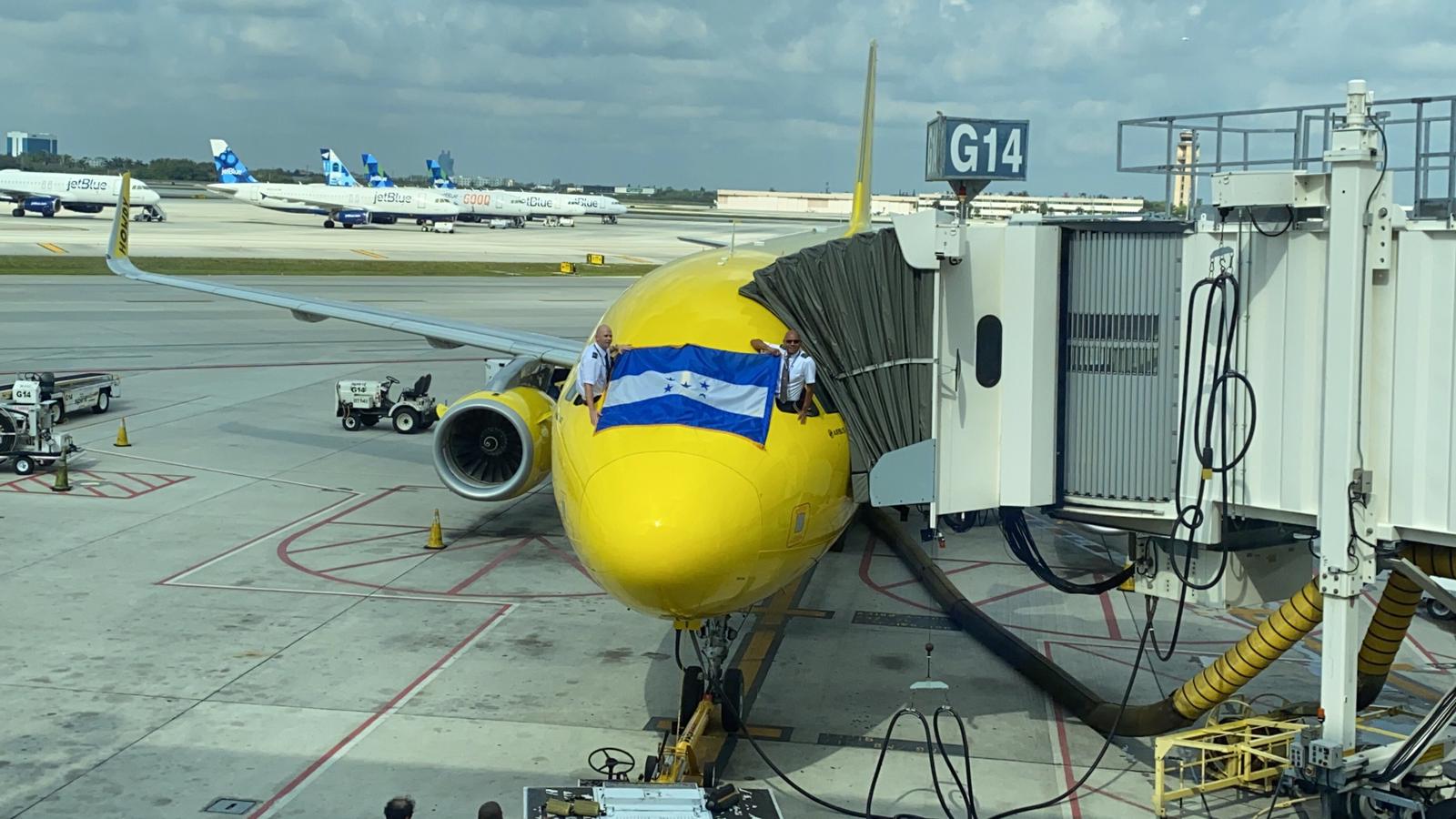 What airlines fly to an pedro sula honduras owlpy