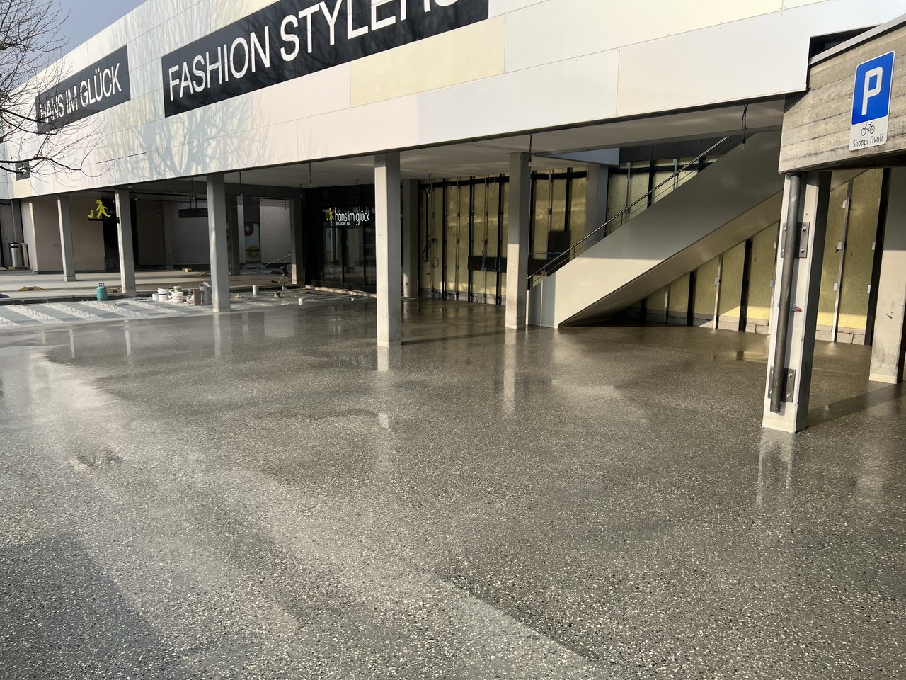 ShoppingCenter Tivoli, Spreitenbach Aktuell Aeschlimann AG