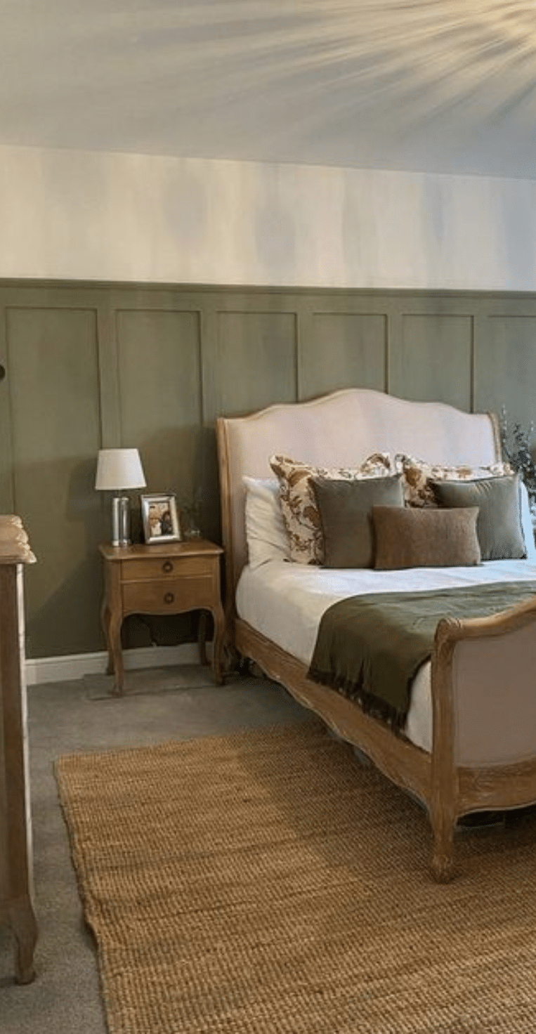 20 Beautiful Behind Bed Paneling Ideas (for a stunning transformation