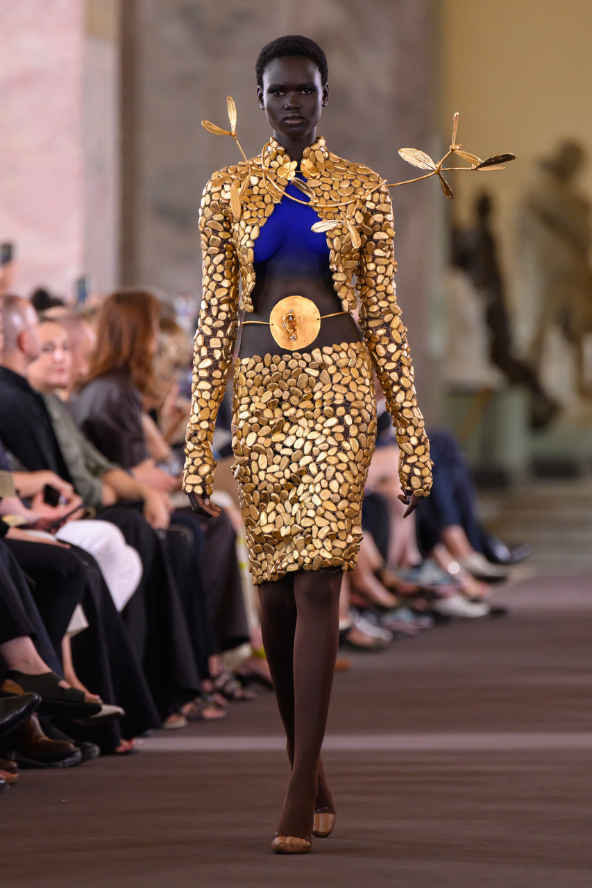 Schiaparelli Opens The Fall/Winter 202324 Paris Haute Couture Week A