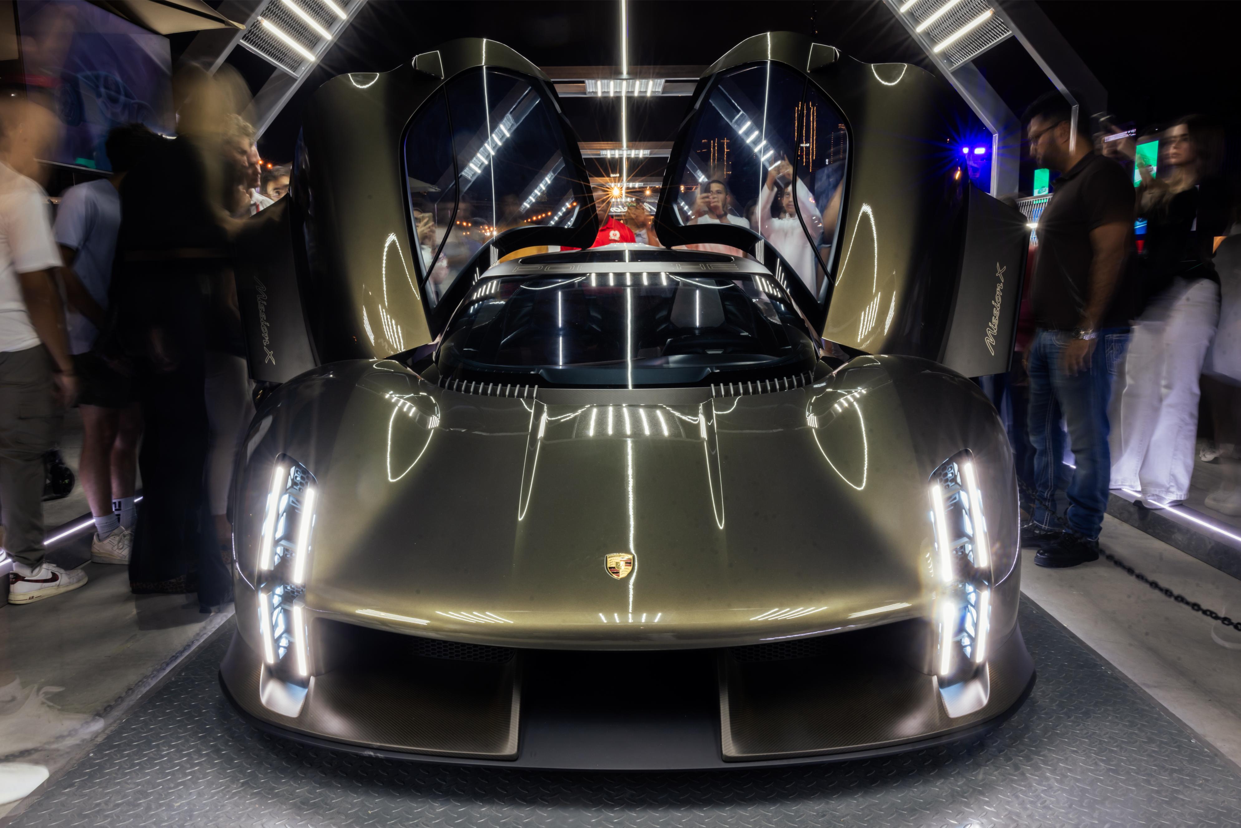 The Icons of Porsche Takeover Dubai With A Specatular TwoDay Event A