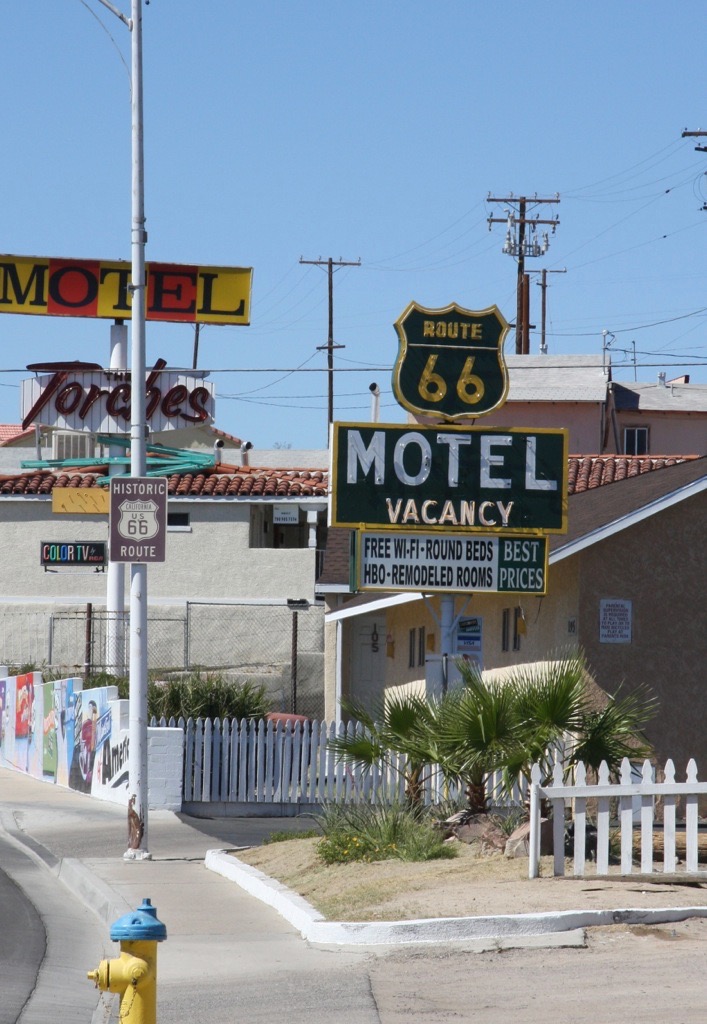 Route 66 Barstow to Amboy Roy's Motel Afaranwide