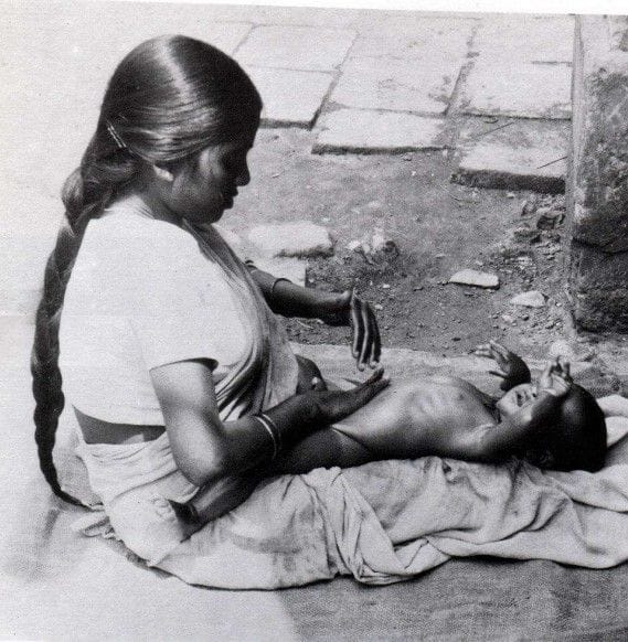 Shantala El arte tradicional del masaje de los niños