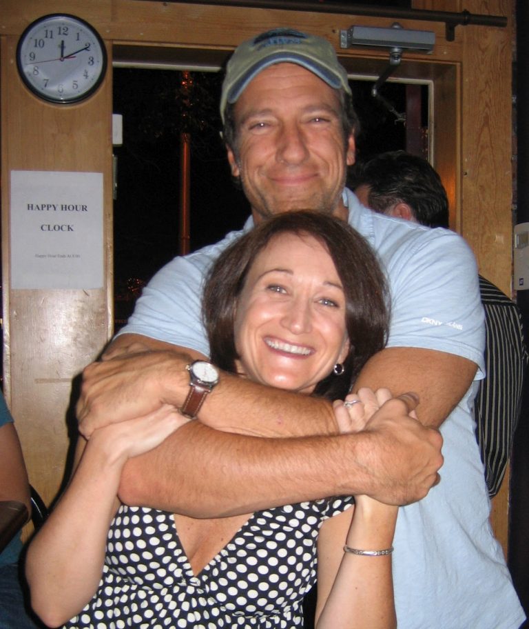 “Returning the Favor” star Mike Rowe’s Wiki Net Worth, Married, “Dirty