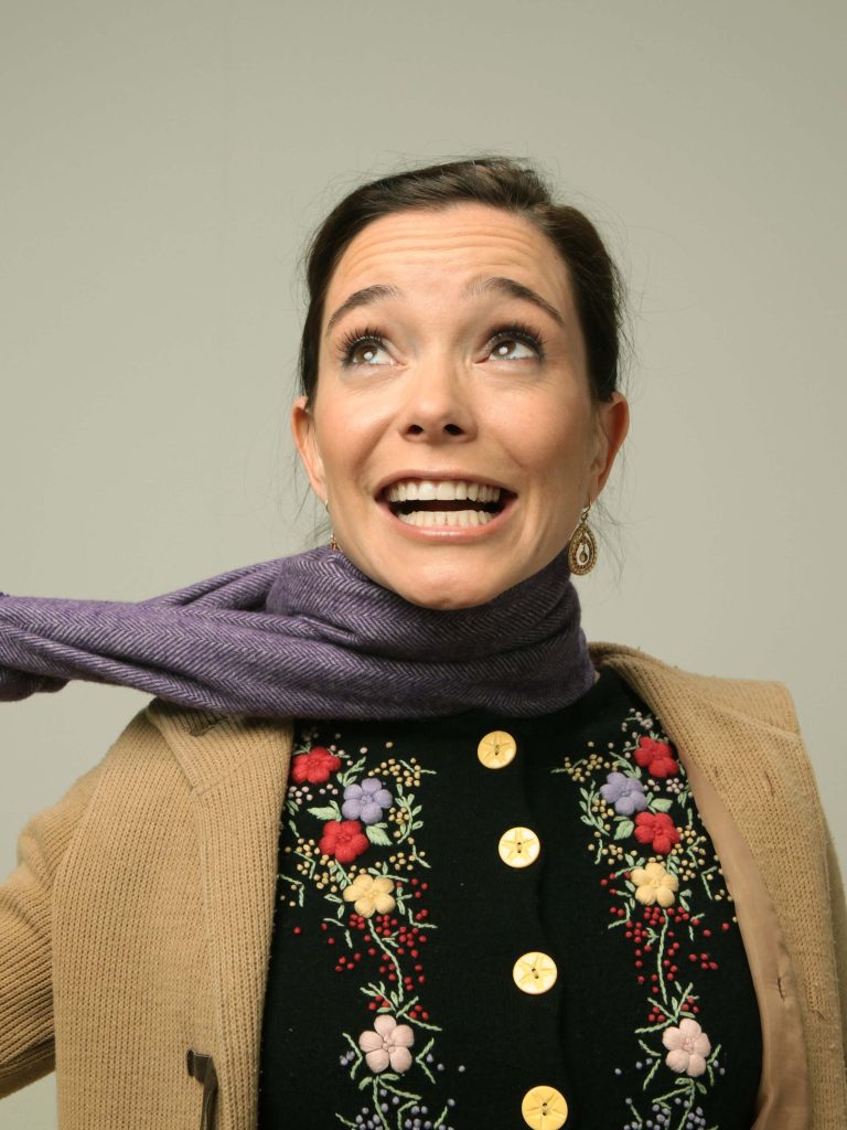 Marguerite Moreau (Shameless) Wiki Bio, Net Worth, Husband, Body, Family