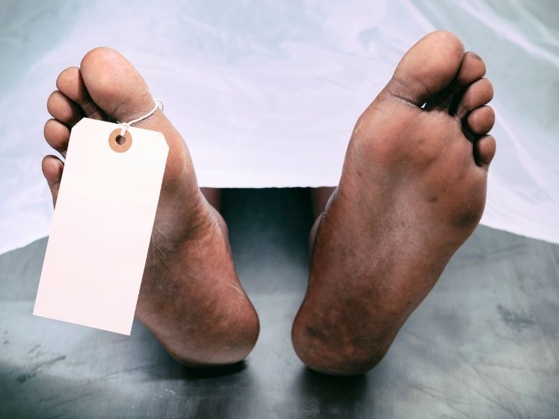 How to Remove Odor From a Body