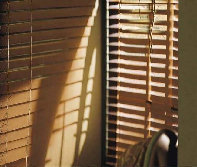 Best Blinds for Heat Retention Do Blinds Keep Heat In or Out?