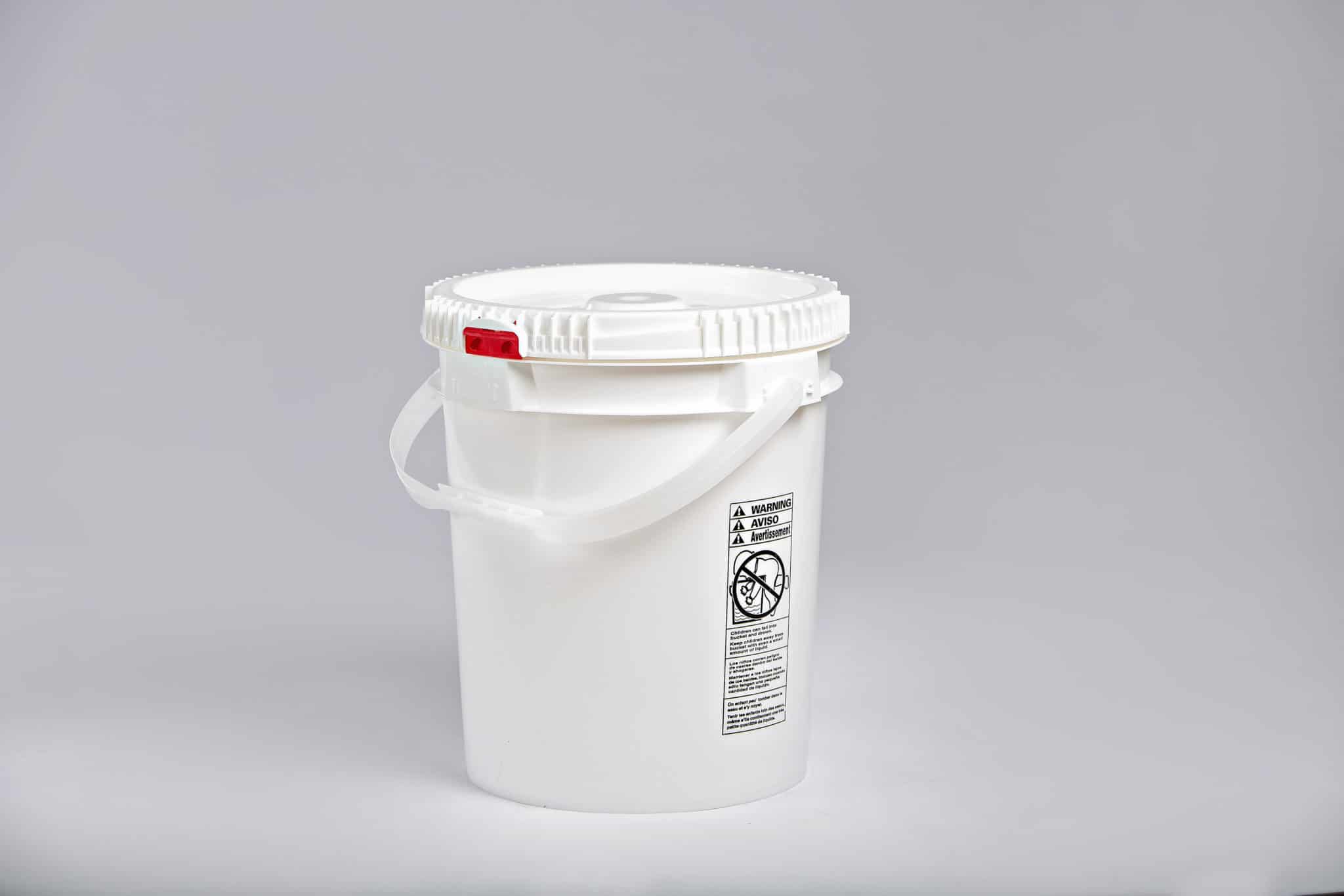 5 Gallon Lite Latch Bucket & Lid with Plastic Handle Affordable Buckets
