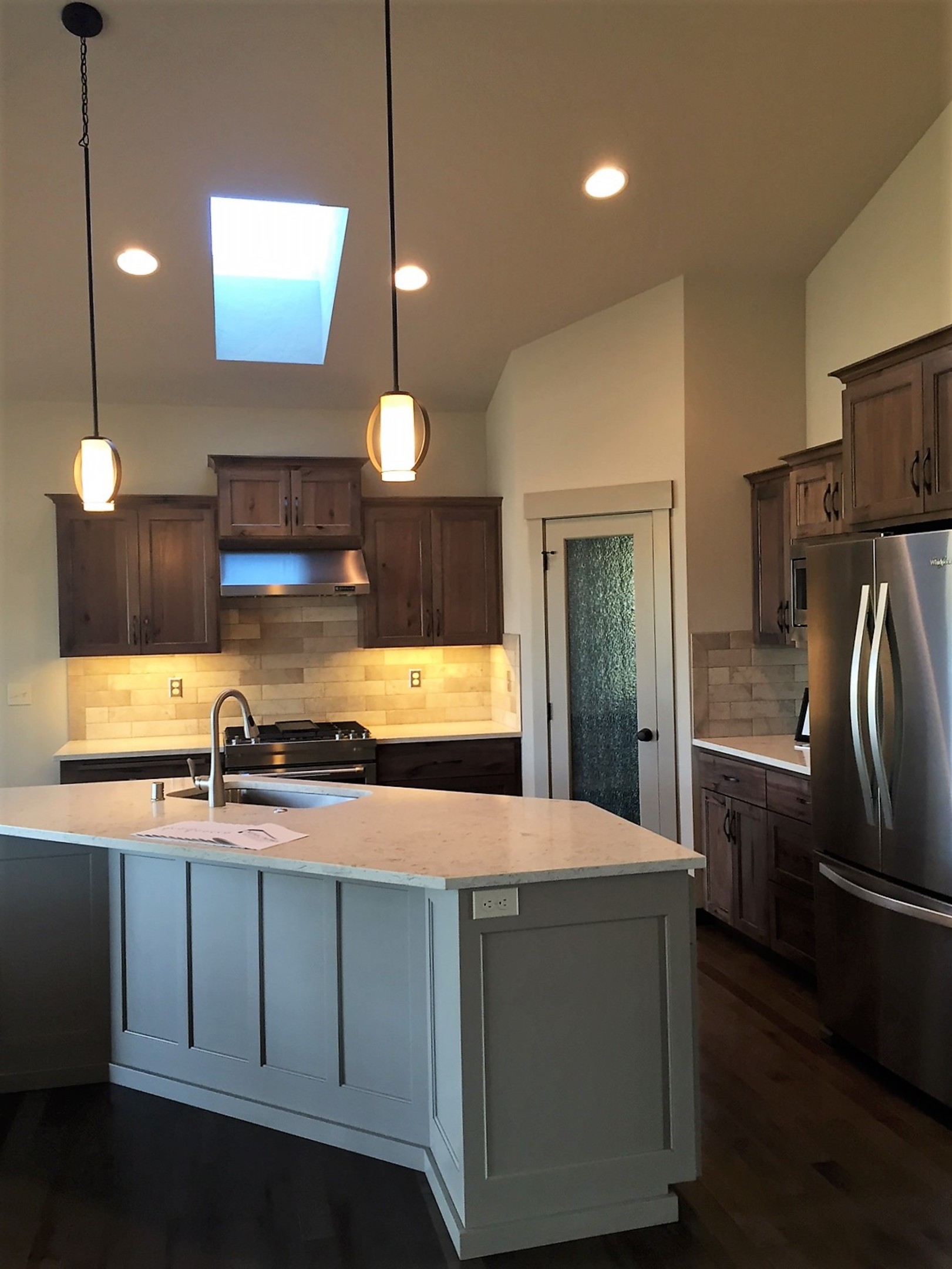 Affordable Custom Showroom