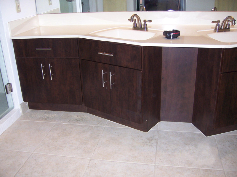 Bathroom Refacing Services in Delray Beach Lake Worth Boynton Beach
