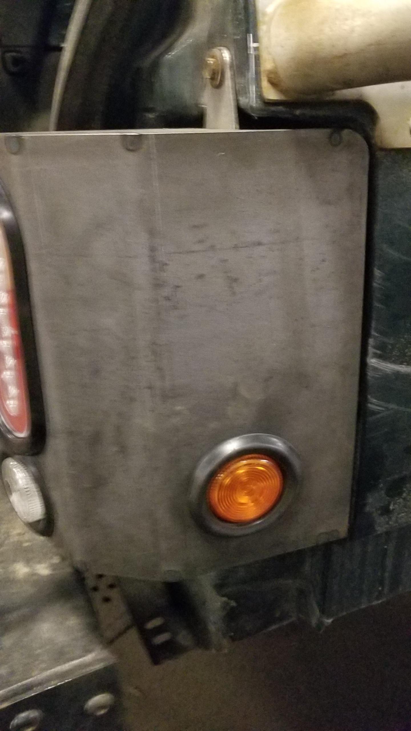 Jeep Grand Cherokee ZJ Tail Light Housings (9398)