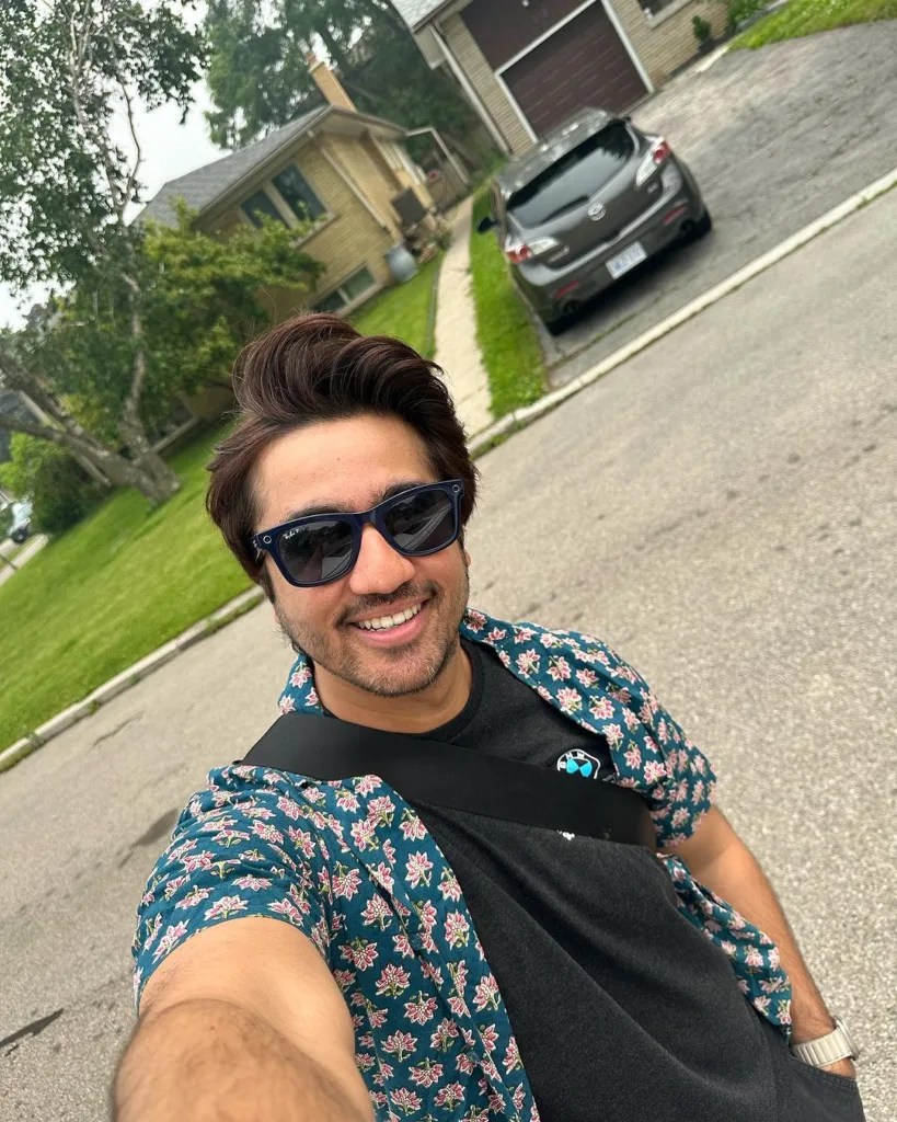 Mumbiker Nikhil Bio, Age, Net Worth, YouTube Aflence Marketing