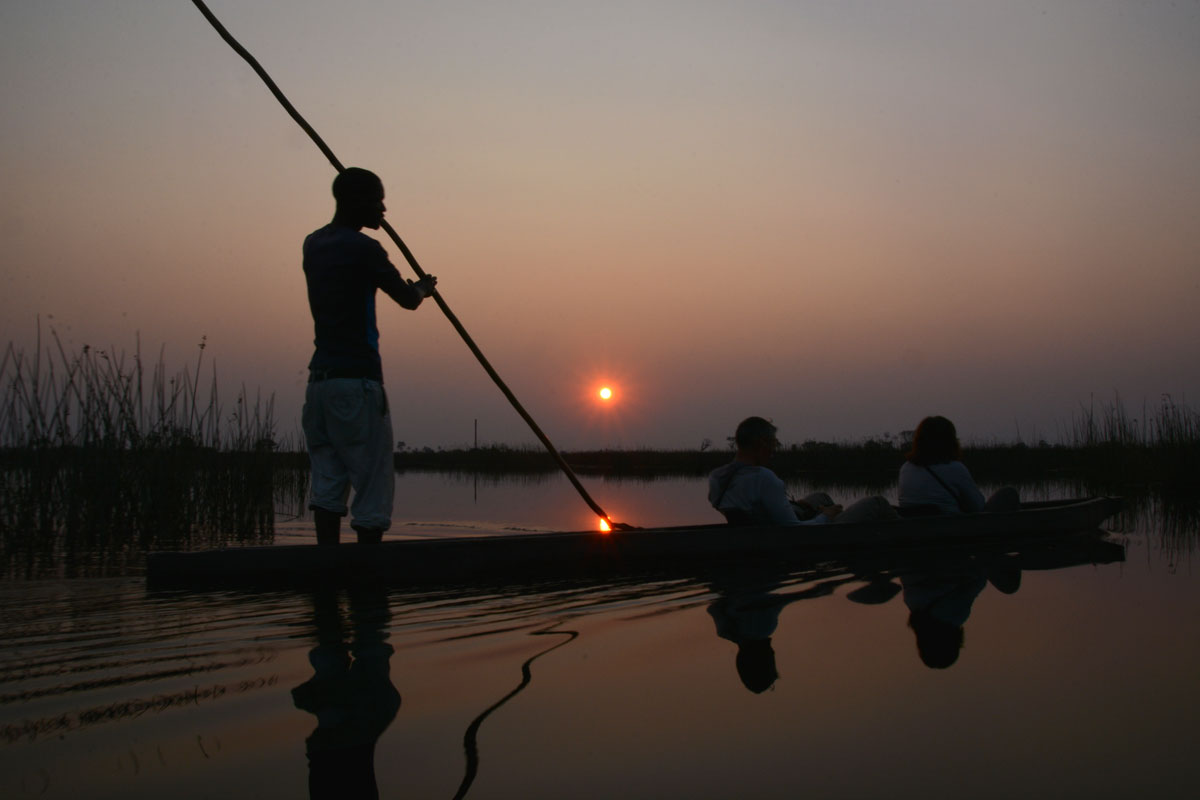 死ぬまでにいってみたい 世界最大の内陸デルタ 世界遺産オカバンゴ カラハリ砂漠のオアシス Africa Quest Com