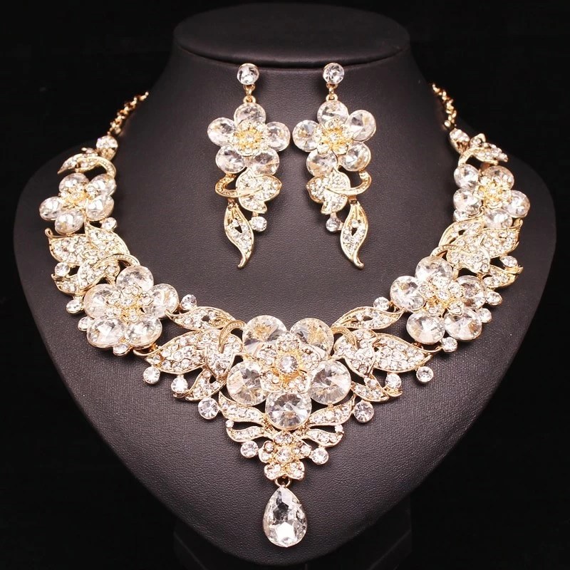 African Queen Dating Necklace and Earrings Jewelry Africa Chest