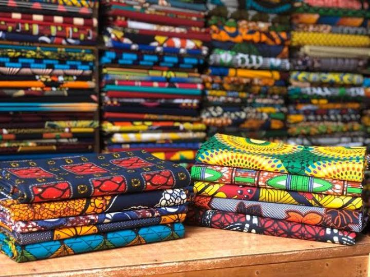 What is the origin of kitenge fabric?