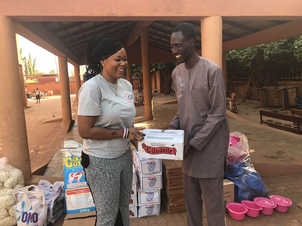 48h de don de soi avec Mouna: Première journée réussie ...