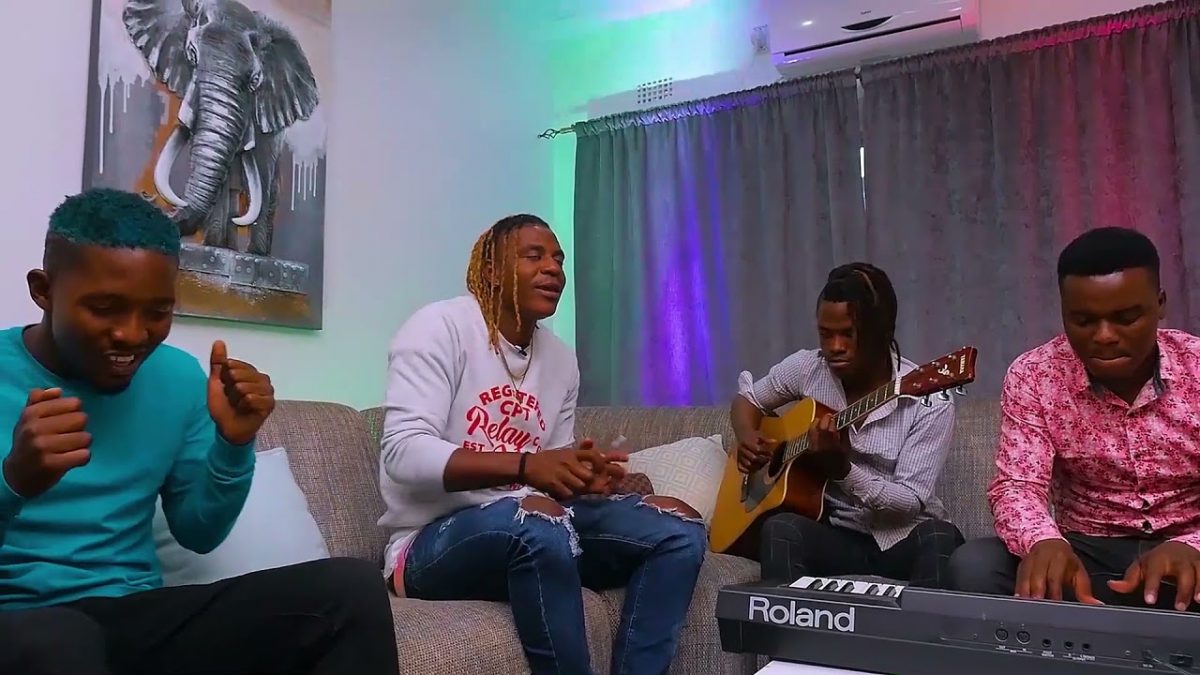 Rich Bizzy Umutende (House Performance) AfroFire