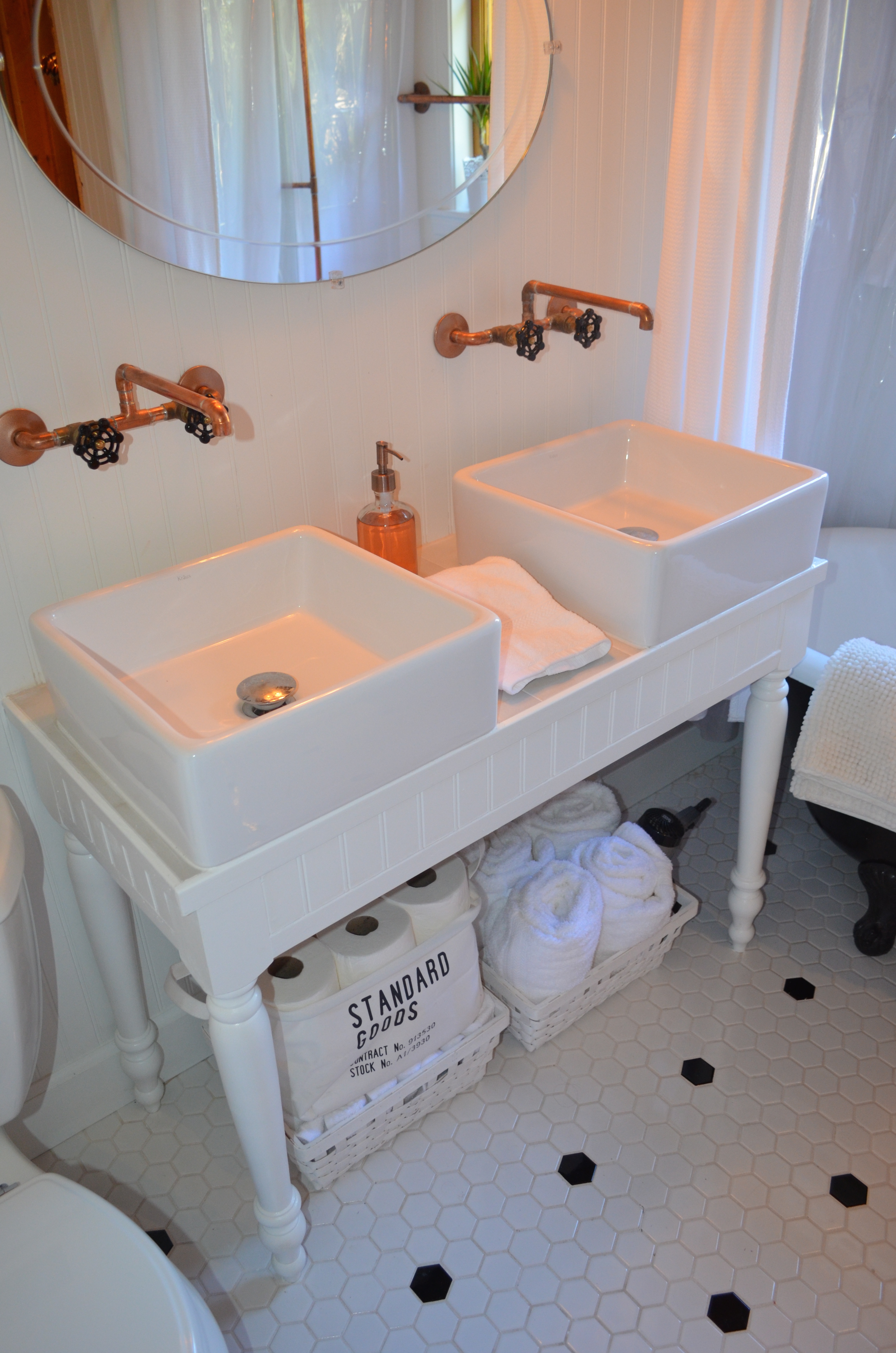 INTRODUCING MY LOG CABIN BATHROOM RENOVATION