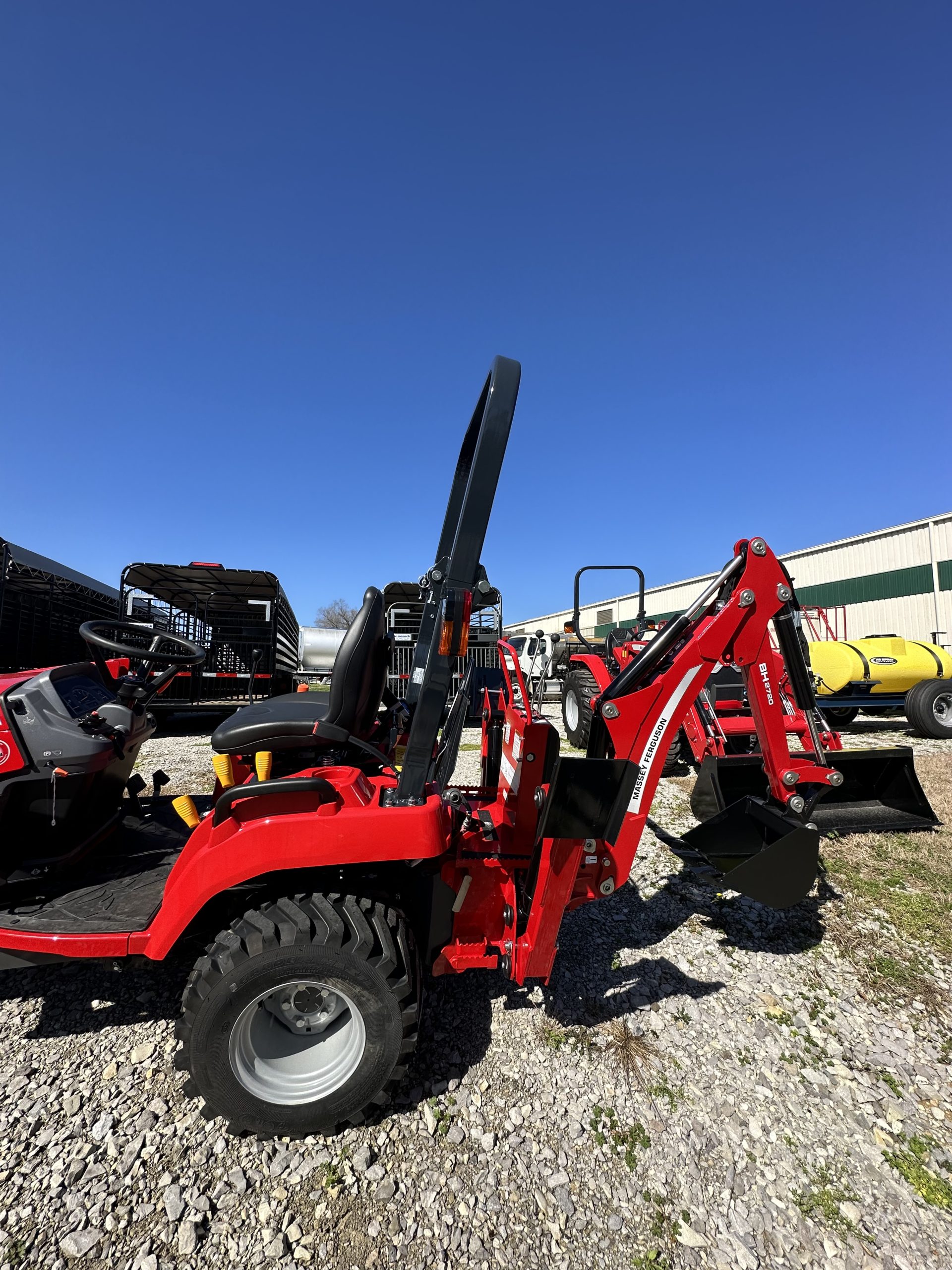 Massey Ferguson 1723EB Ag1 Farmers Coop