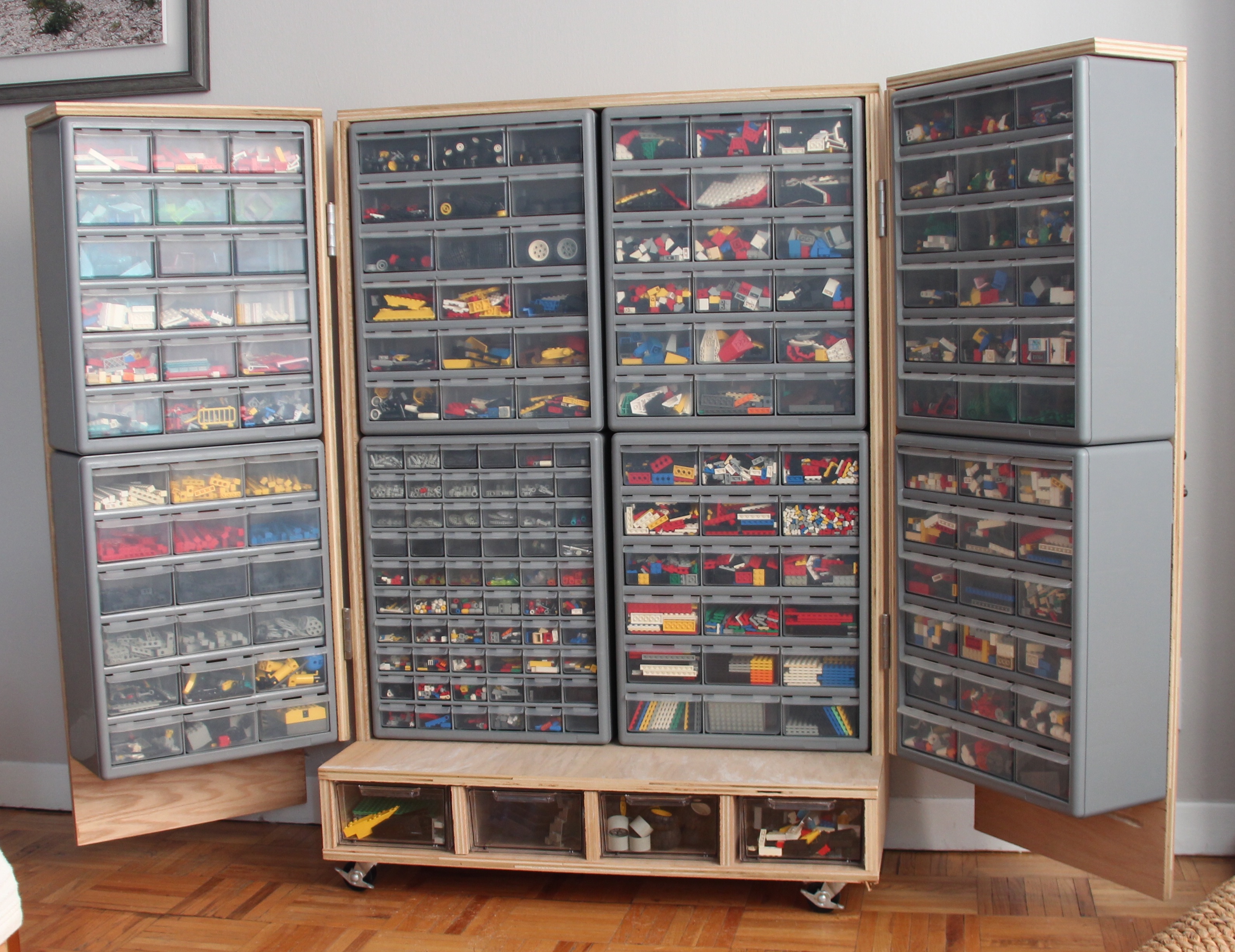 Anton Galkin Lego Storage Chest