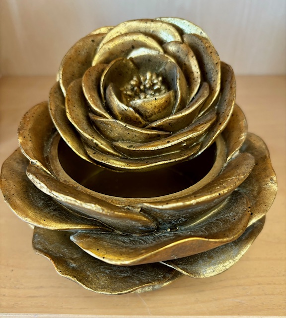 BoxGolden Rose with lid Agartha Books