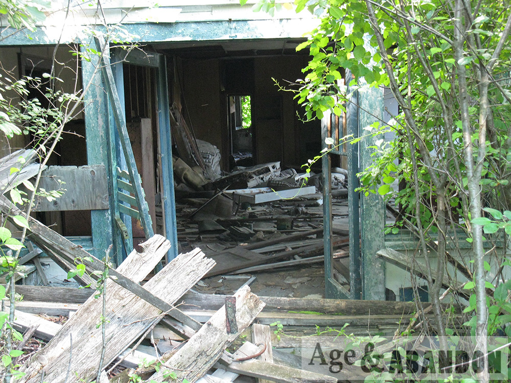 Esopus Lake Camp, Esopus, NY Age & Abandon