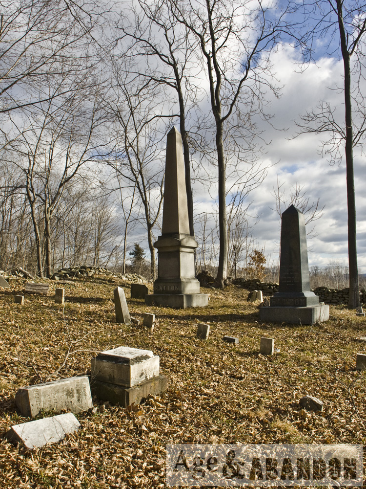 Route 17K Cemetery, Newburgh, NY Age & Abandon