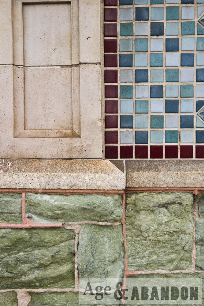 Yonkers Public Bath 3, Yonkers, NY Age & Abandon