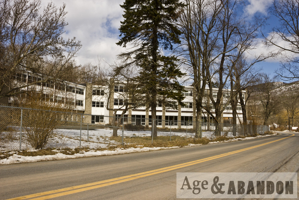 Homowack Lodge, Spring Glen, NY Age & Abandon