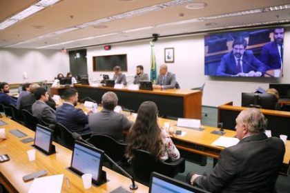 Bets devem transparência à sociedade e retorno aos esportes, diz ministério